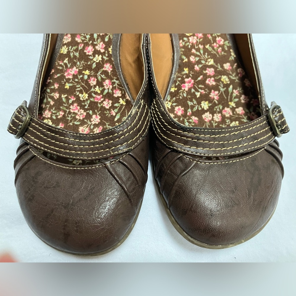 Mossimo Ozella Flats size 8